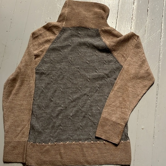 SOL ALPACA SWEATER - Picture 8 of 12